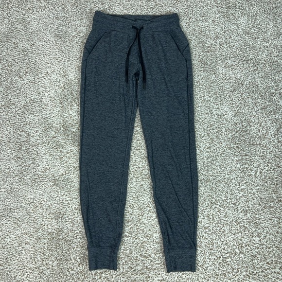 lululemon athletica Pants - Lululemon Pants Womens 4 Gray Jogger Sweatpant Casual Workout Sports Yoga Logo